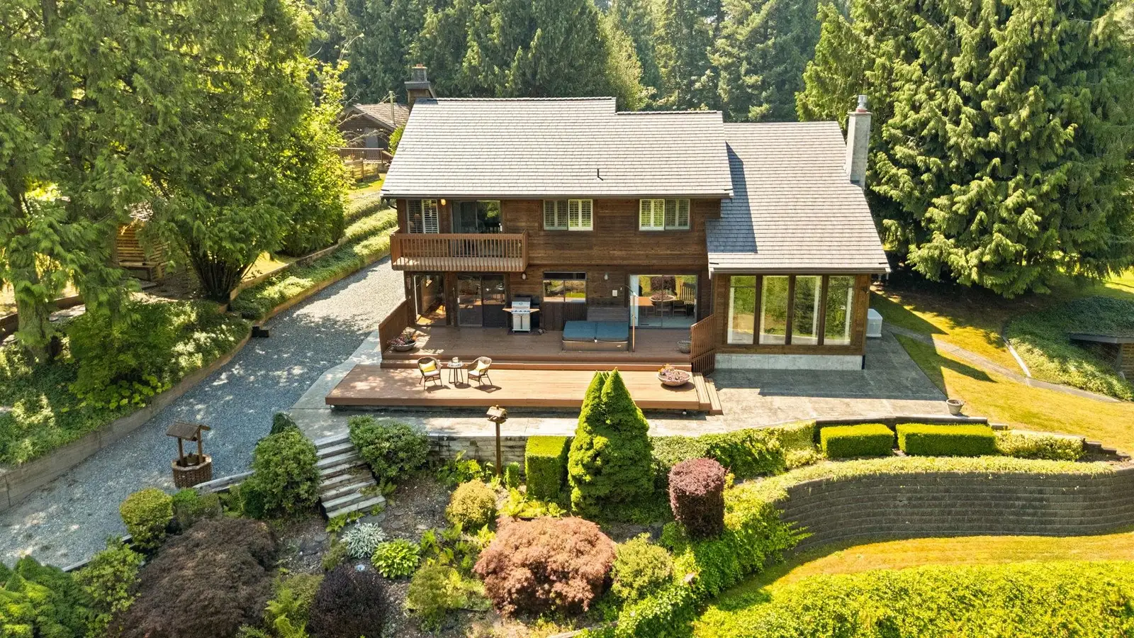 23956 64 AVENUE, Langley BC V2Y 2G8