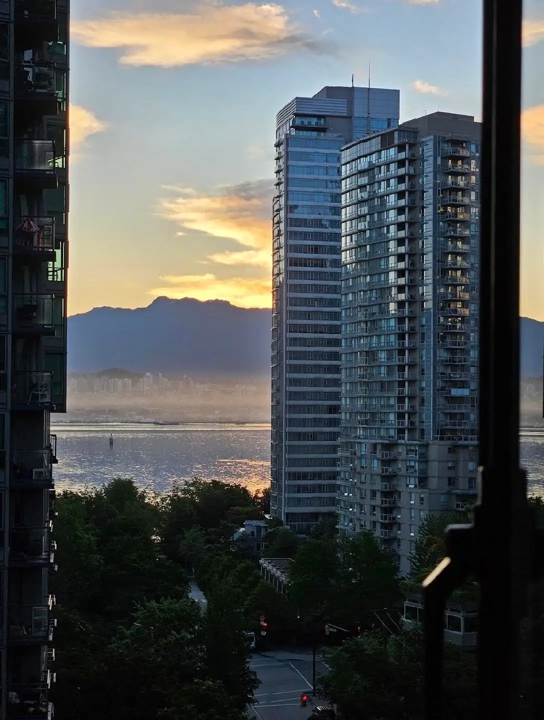909 1331 W GEORGIA STREET, Vancouver BC V6E 4P1