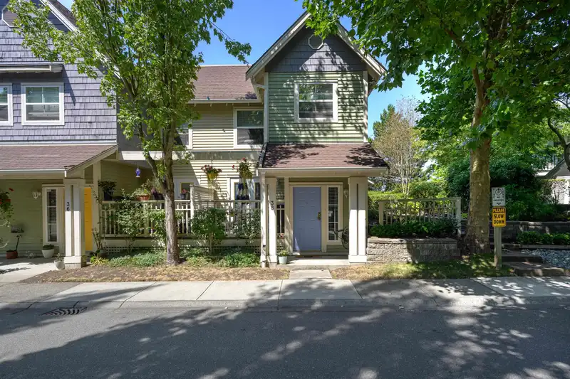 38 1700 56 STREET, Delta