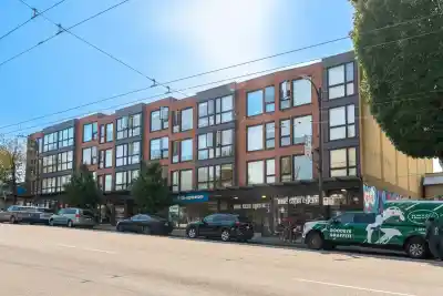 206 2636 E HASTINGS STREET, Vancouver BC V5K 0A4