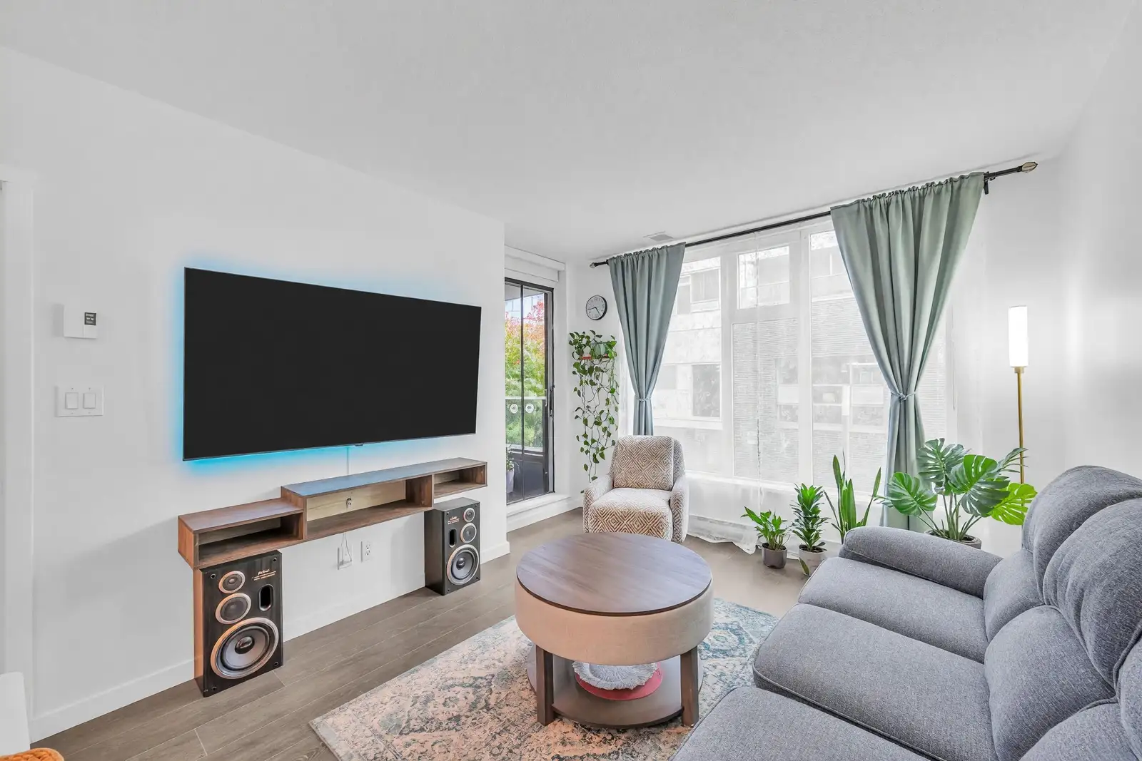 504 5598 ORMIDALE STREET, Vancouver BC V5R 0E5