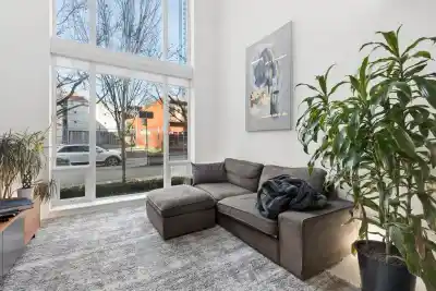 1106 HORNBY STREET, Vancouver BC V6Z 1V8