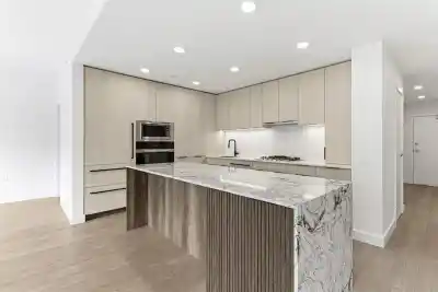 205 3590 W 39TH AVENUE, Vancouver BC V6N 3A5