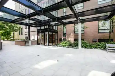 307 4488 CAMBIE STREET, Vancouver BC V5Y 0M2