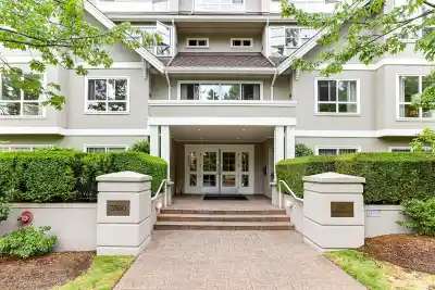 402 5500 13A AVENUE, Delta BC V4M 2E7