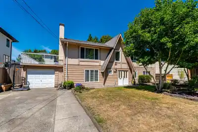 10867 64A AVENUE, Delta BC V4E 1E2