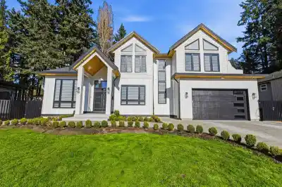 6460 MCKENZIE DRIVE, Delta BC V4E 1N9