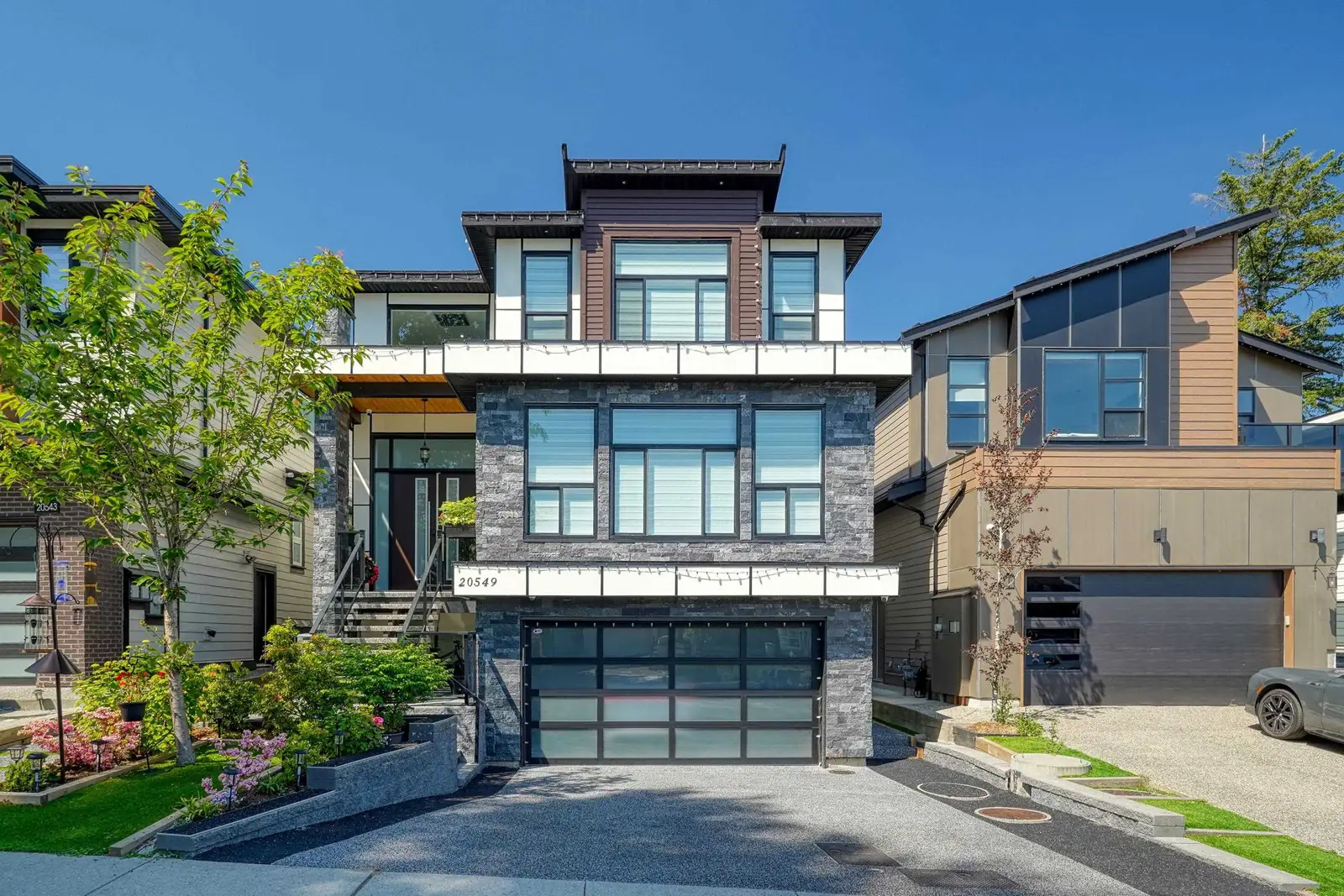 20549 70A AVENUE, Langley BC V2Y 2J9
