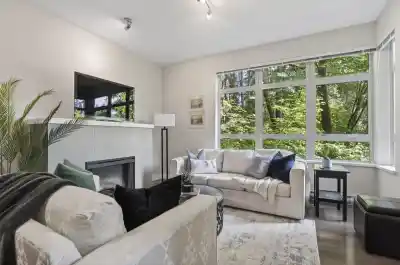 202 3294 MT SEYMOUR PARKWAY, North Vancouver BC V7H 0B1