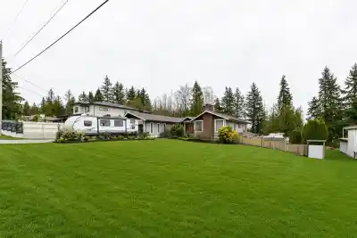 7262 209A STREET, Langley BC V2Y 2E4