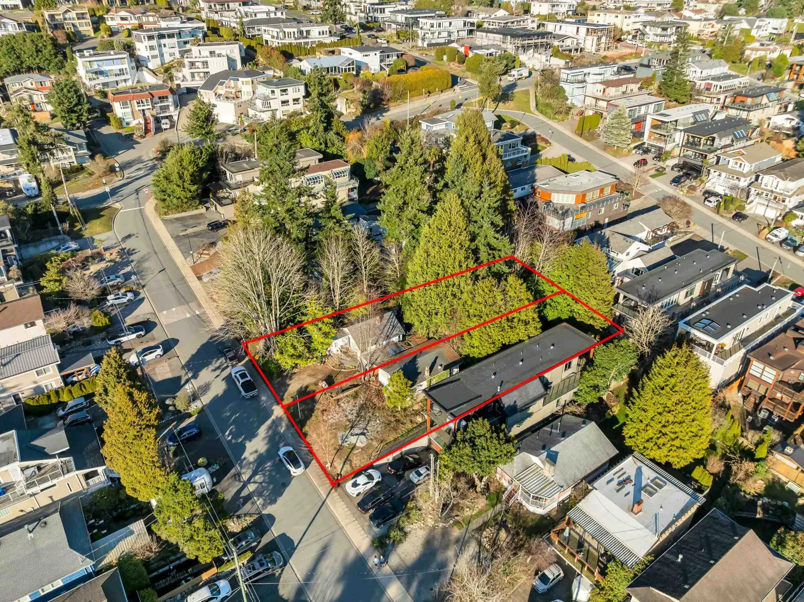 962 MAPLE STREET, White Rock BC V4B 4M5