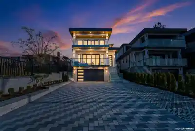 10634 RIVER ROAD, Delta BC V4C 2R7