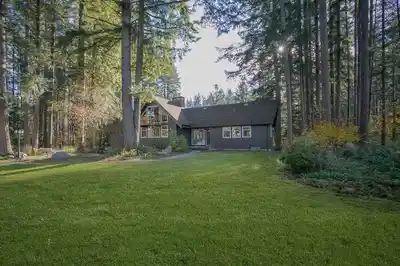 20264 27 AVENUE, Langley BC V2Z 1X3