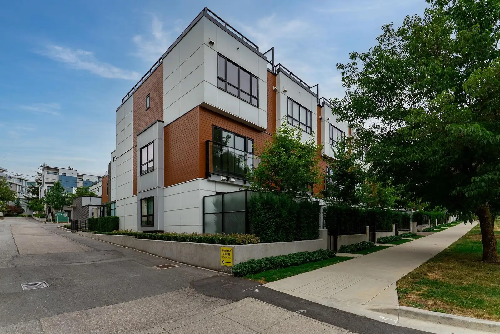 11 520 W 28TH AVENUE, Vancouver BC V5Z 2H1