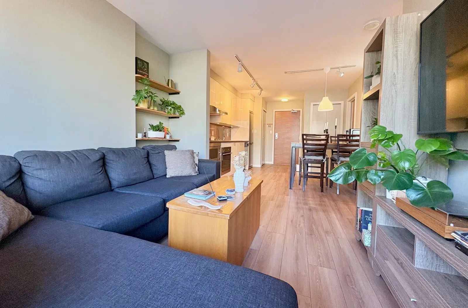 308 161 W GEORGIA STREET, Vancouver BC V6B 0K9