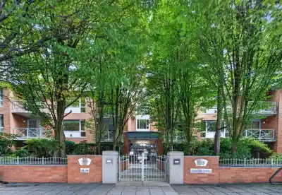 213 5770 OAK STREET, Vancouver BC V6M 4M5