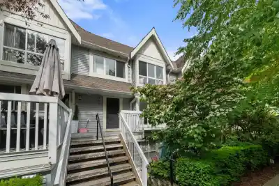 6 1073 LYNN VALLEY ROAD, North Vancouver BC V7J 1Z6