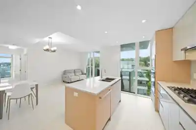 1302 3538 SAWMILL CRESCENT, Vancouver BC V5S 0J8