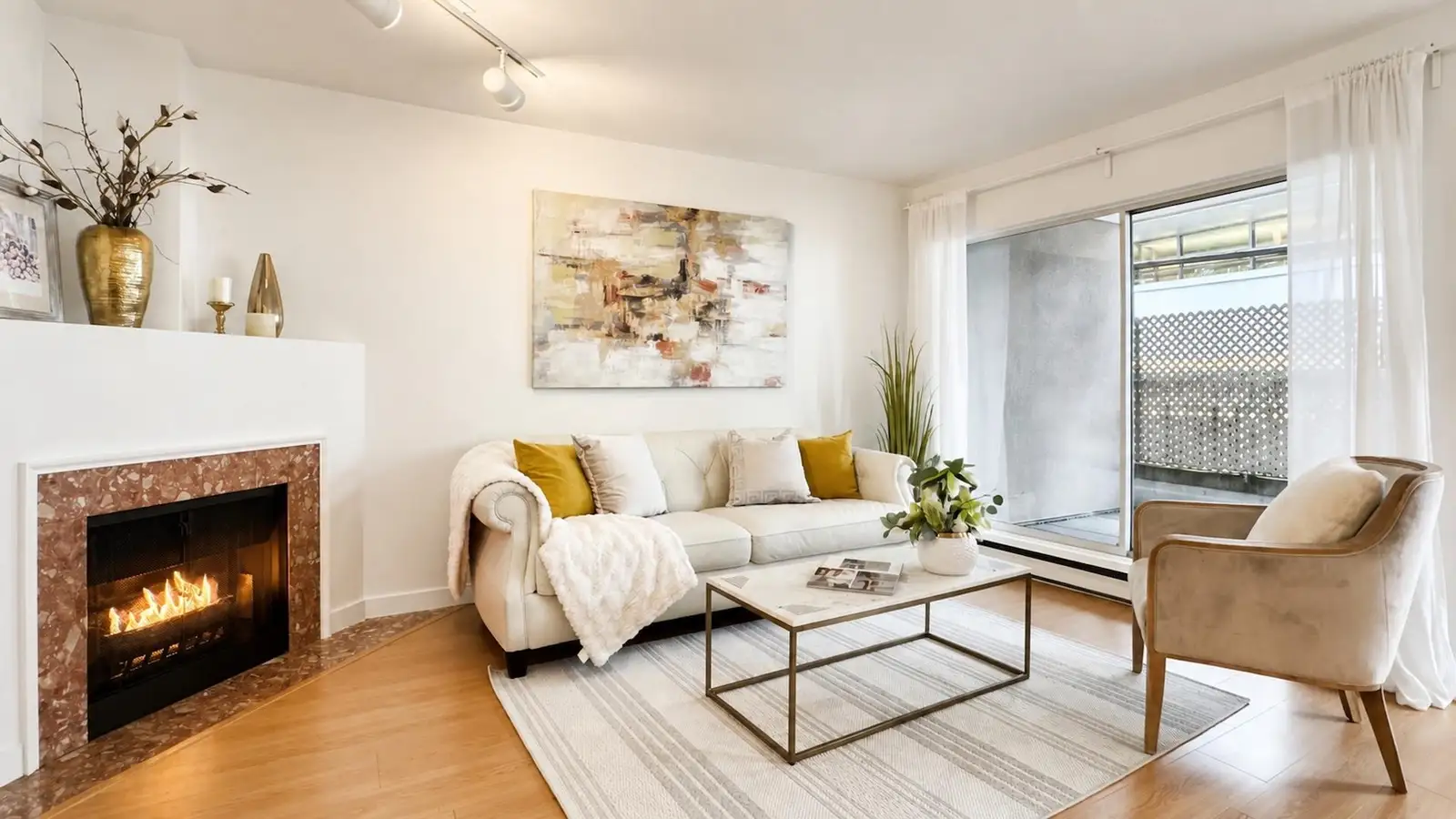 103 985 W 10TH AVENUE, Vancouver BC V5Z 1L9