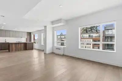 307 3590 W 39TH AVENUE, Vancouver BC V6N 3A5