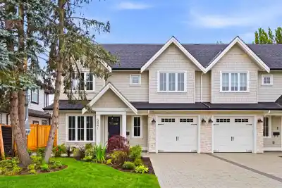 5841 48A AVENUE, Ladner BC V4K 1Y5