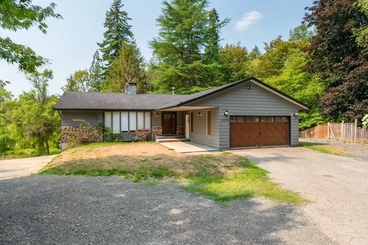 22990 70A AVENUE, Langley BC V2Y 2J9