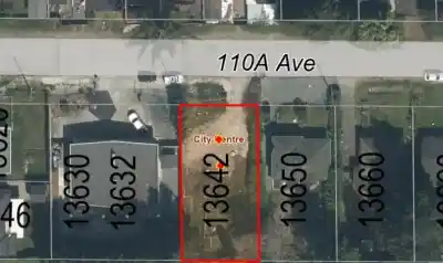 13642 110A AVENUE, Surrey BC V3R 2B1
