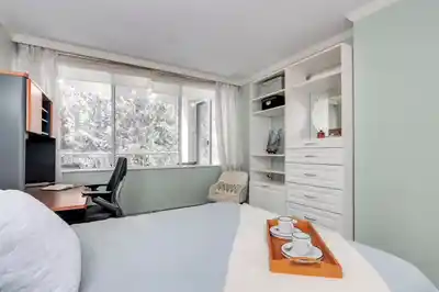 303 2004 FULLERTON AVENUE, North Vancouver BC V7P 3G8