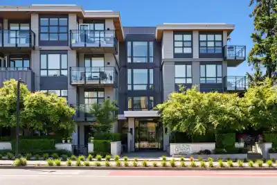 208 707 E 3 STREET, North Vancouver BC V7L 1G8