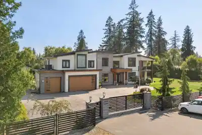 22998 74 AVENUE, Langley BC V2Y 2S2