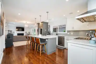 5244 CAMBRIDGE COURT, Delta BC V4M 3Z1