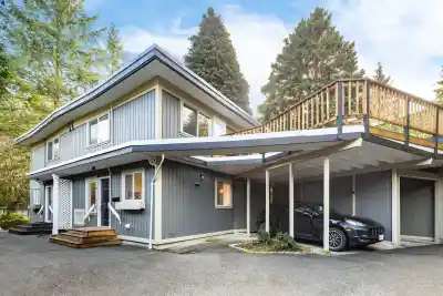 8 GLENMORE DRIVE, West Vancouver BC V7S 1A4