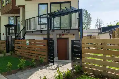 4832 DUCHESS STREET, Vancouver BC V5R 3L6