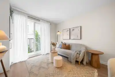 210 2234 W 1ST AVENUE, Vancouver BC V6K 1G1