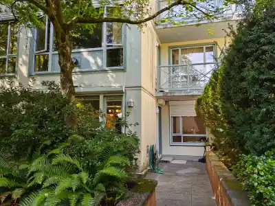 106 5770 OAK STREET, Vancouver BC V6M 4M5