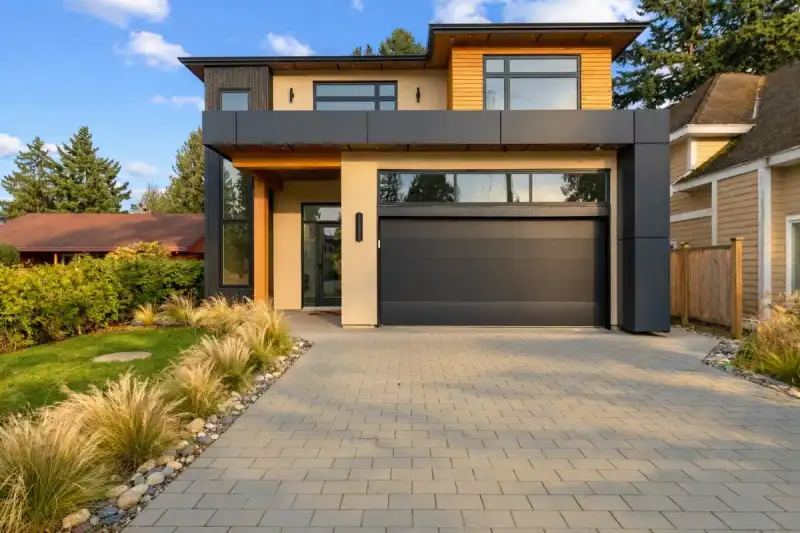 1616 BRAID ROAD, Delta
