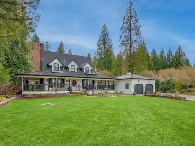 21004 43 AVENUE, Langley BC V3A 5X5