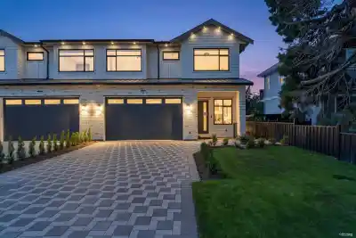 8221 111B STREET, Delta BC V4C 4T2