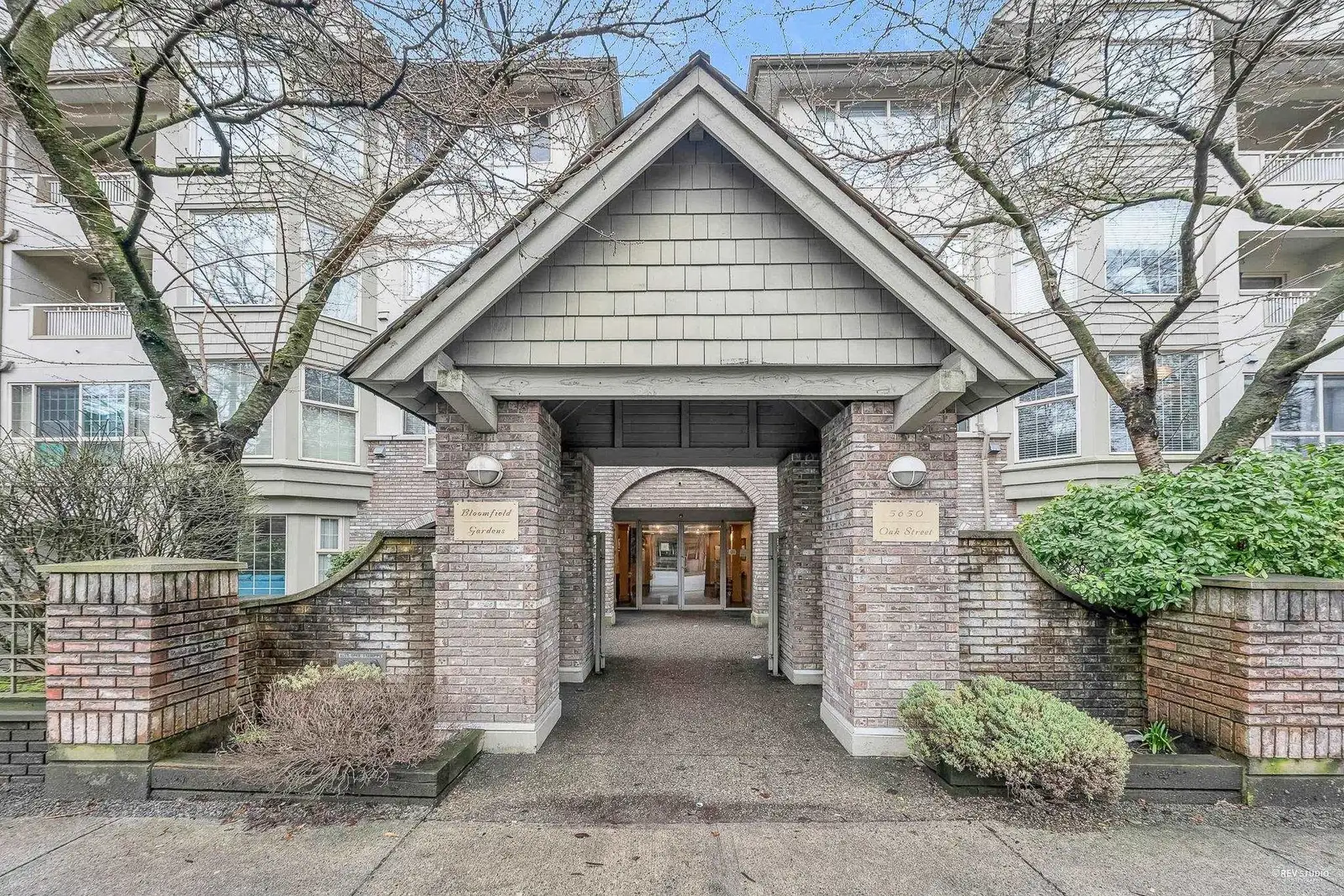 208 5650 OAK STREET, Vancouver BC V6M 2V6