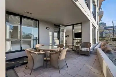308 160 W 3RD STREET, North Vancouver BC V7M 0A9