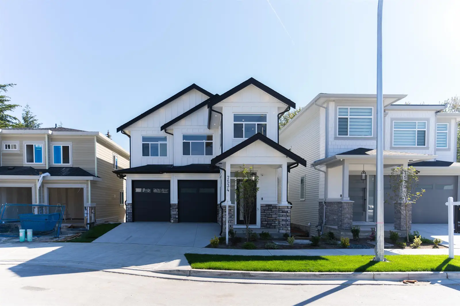7534 205A STREET, Langley BC V2Y 1V5