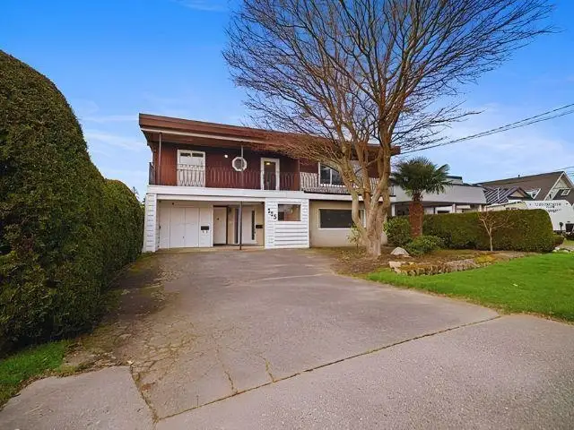225 67A STREET, Delta BC V4L 1L2