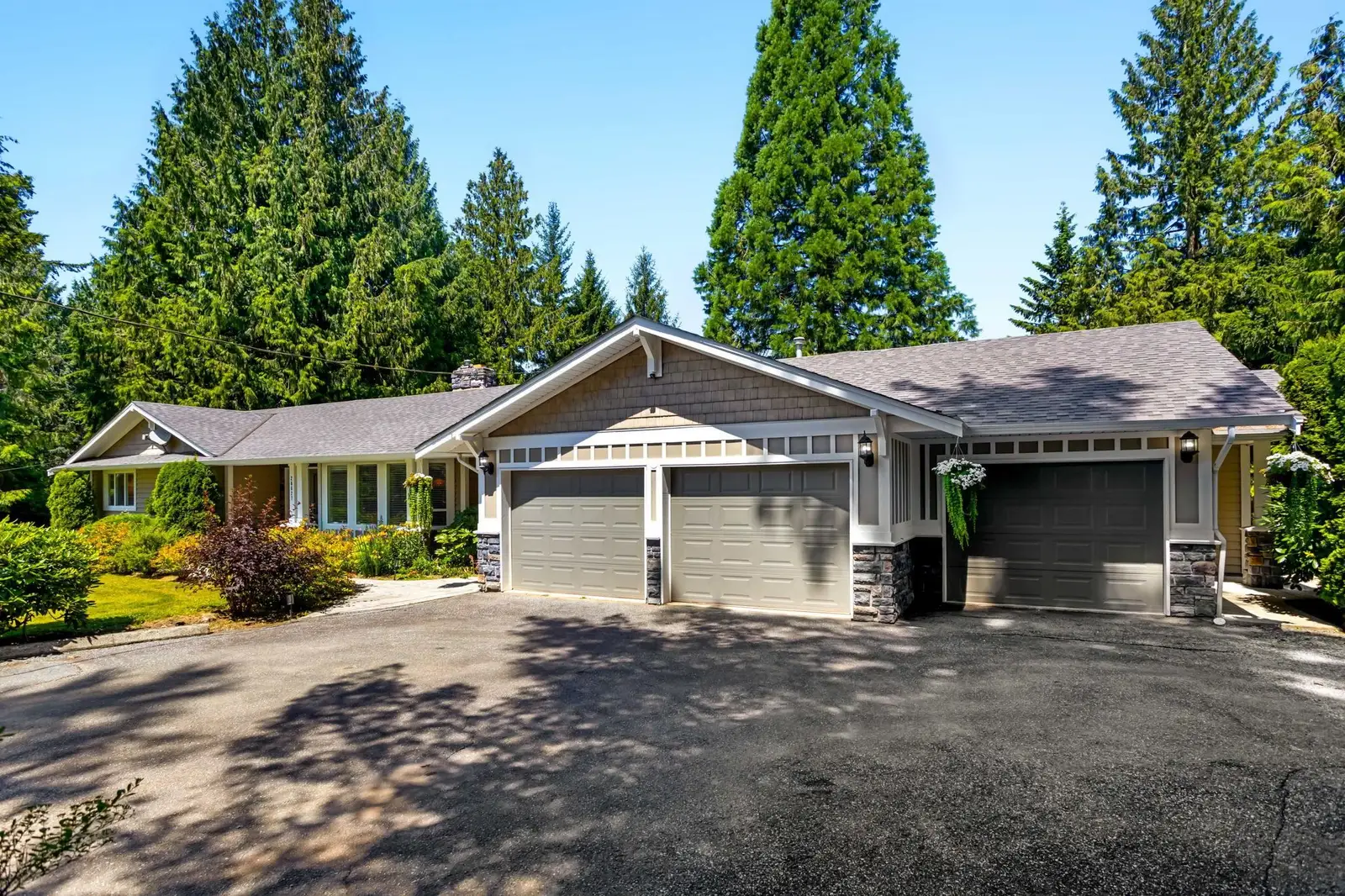 26627 60 AVENUE, Langley BC V4W 1V7