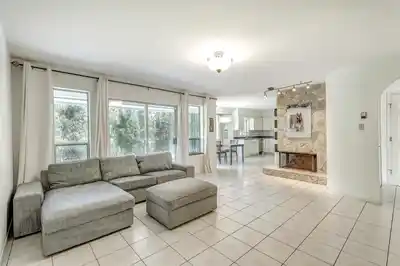 5367 HAZEL COURT, Delta BC V4K 4G9