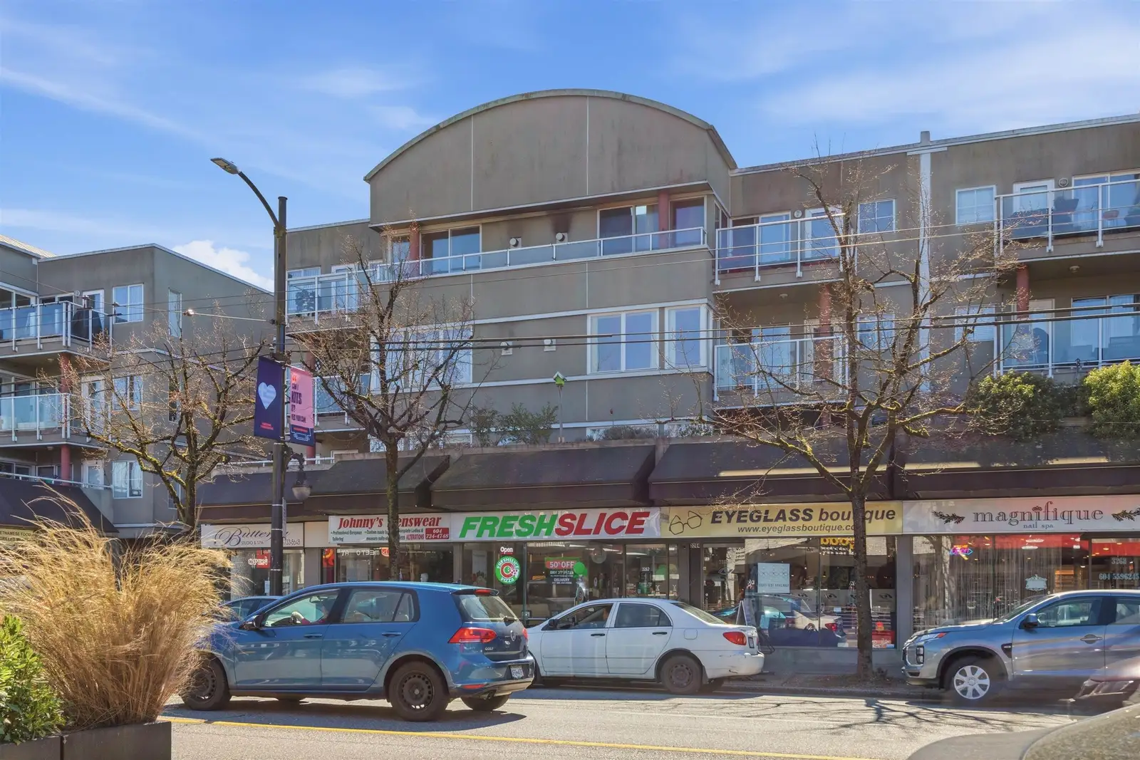 211 3250 W BROADWAY, Vancouver BC V6K 2H4