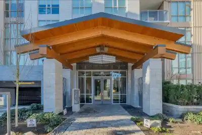 306 2325 EMERY COURT, North Vancouver BC V7J 0E8