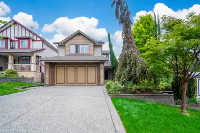 6924 197B STREET, Langley BC V2Y 3B1