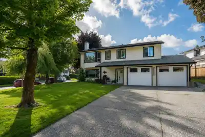 21230 95A AVENUE, Langley BC V1M 1P2