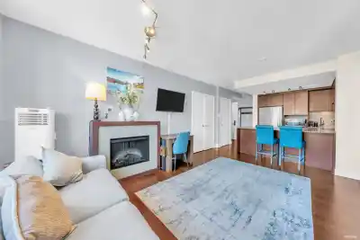 1301 158 W 13TH STREET, North Vancouver BC V7M 0A7
