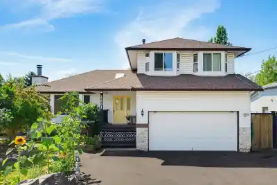 4881 216 STREET, Langley BC V3A 2M8